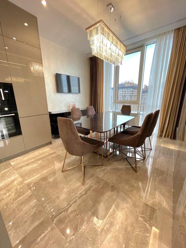 Vip Apartment 120M2 With Panoramic Windows, 22 Floor. Obolon Kyiv Exterior photo